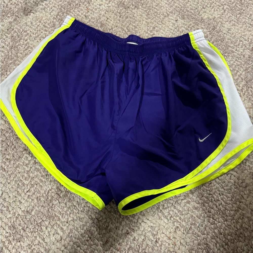 Running shorts